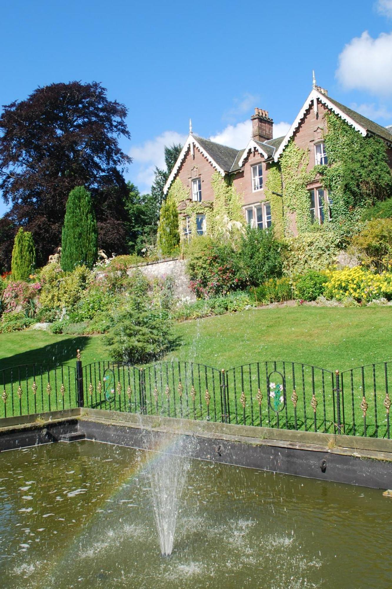 Lands Of Loyal Hotel Alyth Exterior photo